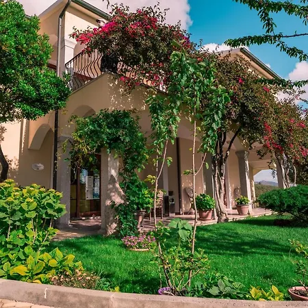 The Fantastic Residenza Badus-1 Bedroom Sleeps 4 -seaview-no0814 Apartmán Badesi