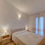 The Fantastic Residenza Badus-1 Bedroom Sleeps 4 -seaview-no0814 *