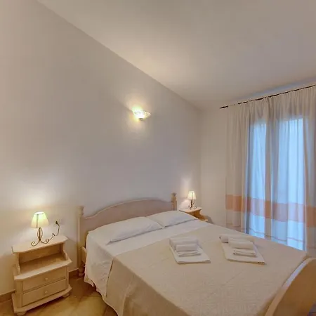The Fantastic Residenza Badus-1 Bedroom Sleeps 4 -seaview-no0814 Daire