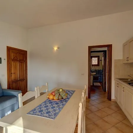 Daire The Fantastic Residenza Badus-1 Bedroom Sleeps 4 -seaview-no0814 Badesi