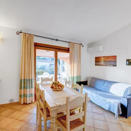 Daire The Fantastic Residenza Badus-1 Bedroom Sleeps 4 -seaview-no0814 Badesi