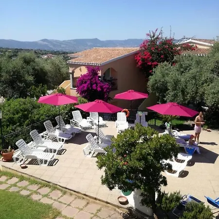 Daire The Fantastic Residenza Badus-1 Bedroom Sleeps 4 -seaview-no0814 Badesi
