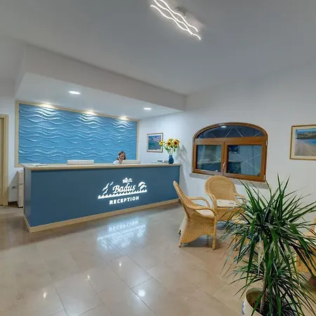 The Fantastic Residenza Badus-1 Bedroom Sleeps 4 -seaview-no0814 Daire