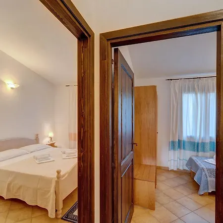 Apartament The Fantastic Residenza Badus-1 Bedroom Sleeps 4 -seaview-no0814 *