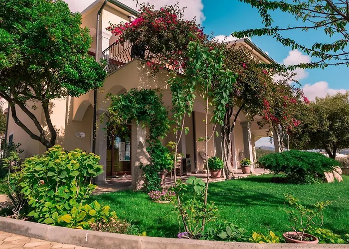 The Fantastic Residenza Badus-1 Bedroom Sleeps 4 -seaview-no0814 Appartement Badesi