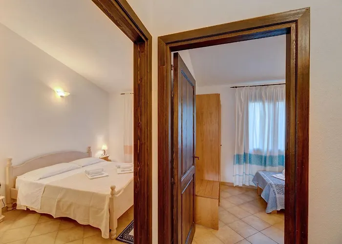 Appartement The Fantastic Residenza Badus-1 Bedroom Sleeps 4 -seaview-no0814 *